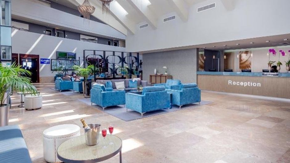 Lagoon Beach Hotel & Apartments Lobby