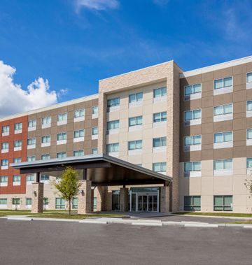 Holiday Inn Express & Suites Sanford