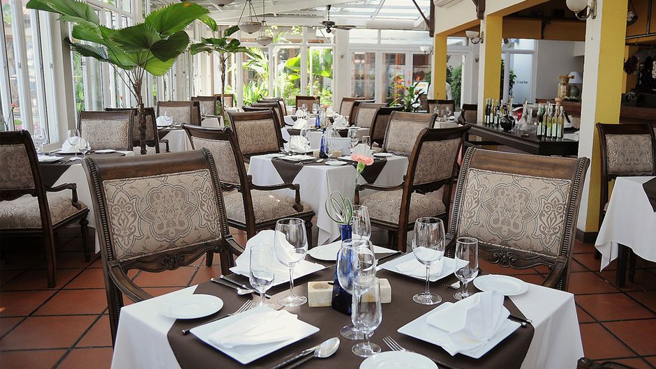 Furama Resort Da Nang Restaurant
