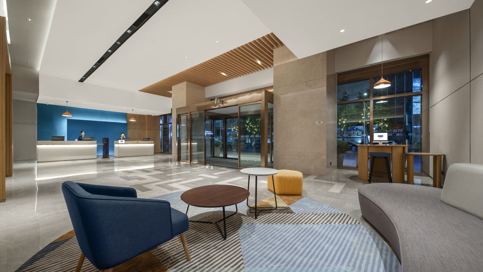 Holiday Inn Express Meishan Dongpo Lobby