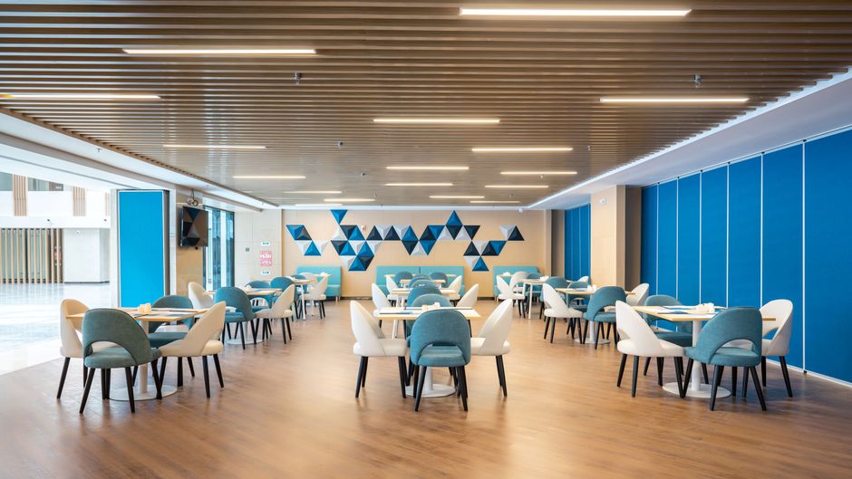 Holiday Inn Express Linzhi Airport Restaurant