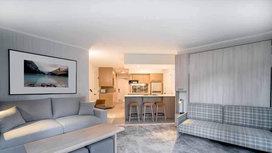Lake Louise Inn Suite
