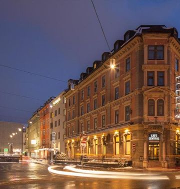 Central Hotel