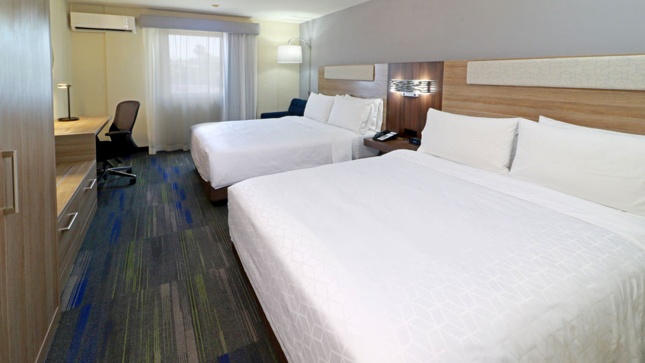Holiday Inn Express Piedras Negras Room