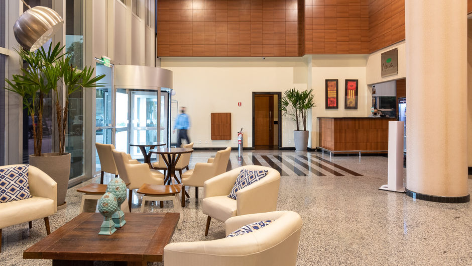 Holiday Inn Manaus Lobby