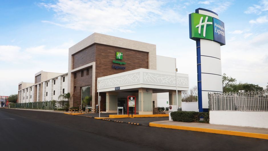 Holiday Inn Express Piedras Negras Exterior