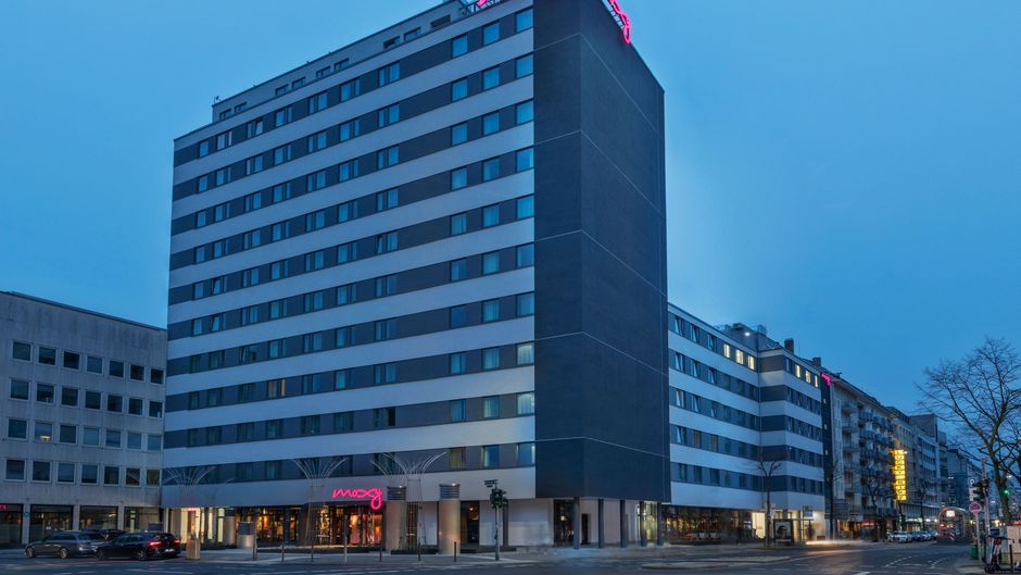Moxy Duesseldorf City Exterior