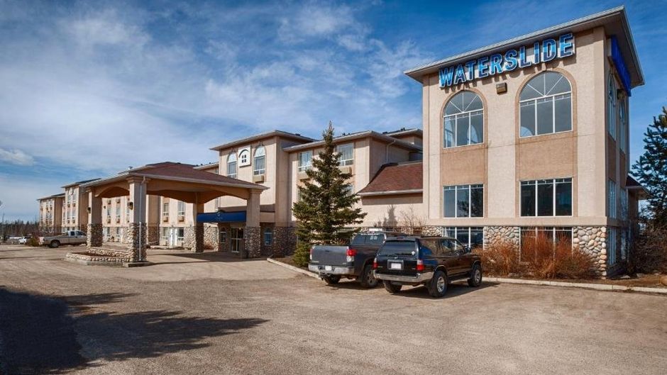Canalta Rocky Mountain House Exterior