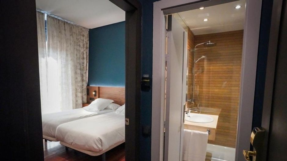 Paris Spa Hotel Room