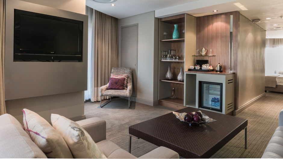 Holiday Inn Johannesburg Rosebank Suite