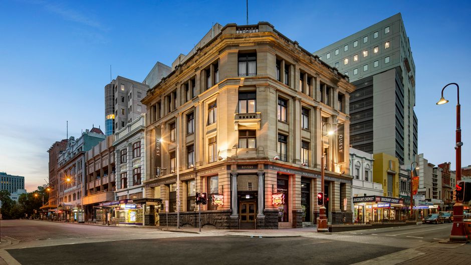 Quest Savoy Exterior
