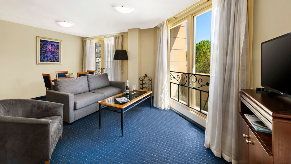 Quest Savoy Suite