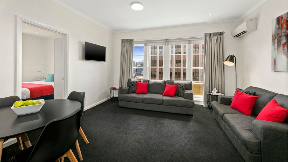 Quest Savoy Room