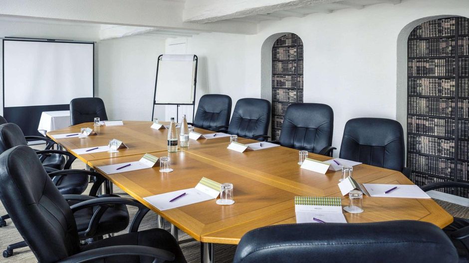Barons Court Hotel Meeting
