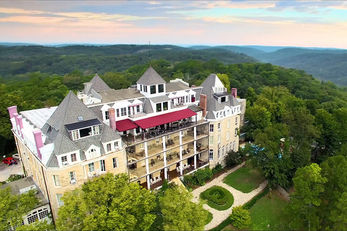 1886 Crescent Hotel & Spa
