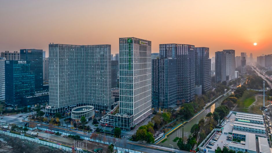 Holiday Inn Express Hangzhou Binjiang Exterior