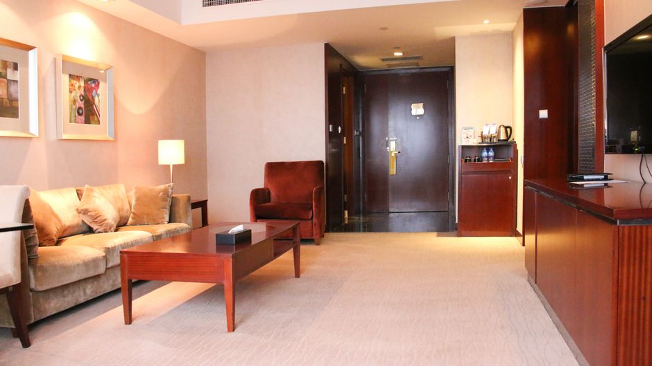 Crowne Plaza Hotel Yantai Sea View Suite