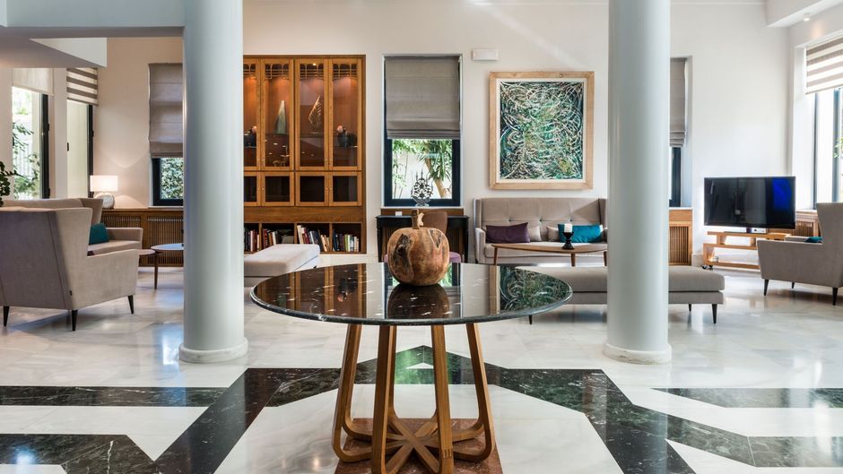 Avra City Hotel Lobby