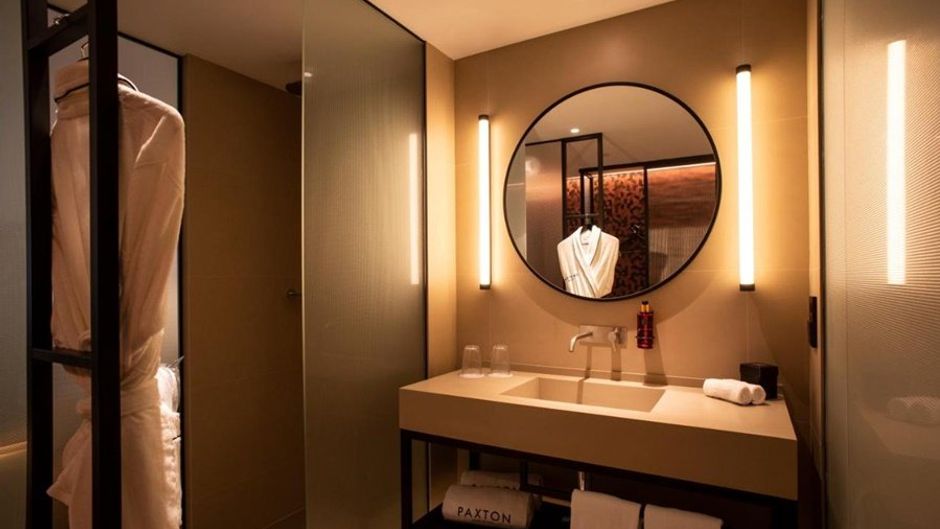 Paxton Barcelona Room