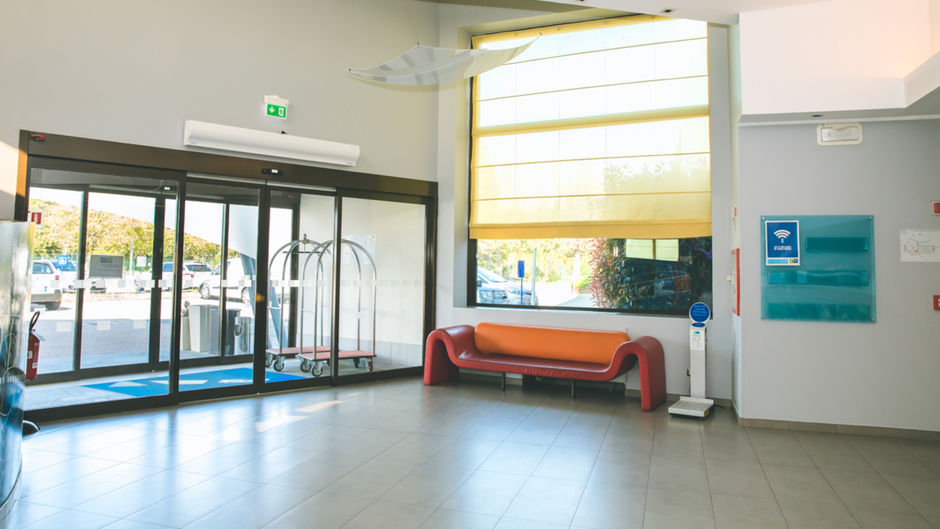 Holiday Inn Express Milan-Malpensa Arpt Lobby