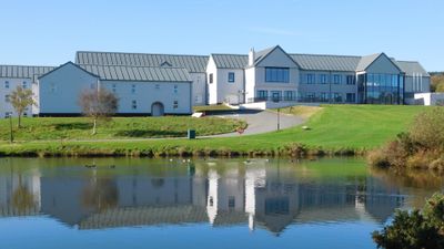 Comis Hotel and Golf Resort