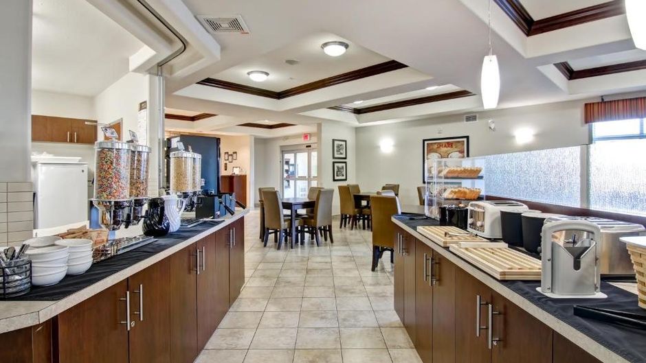 Canalta Moosomin Restaurant