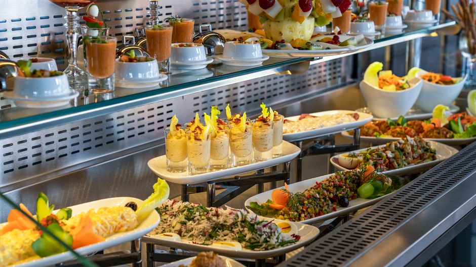 Crowne Plaza Tuzla Viaport Marina Restaurant