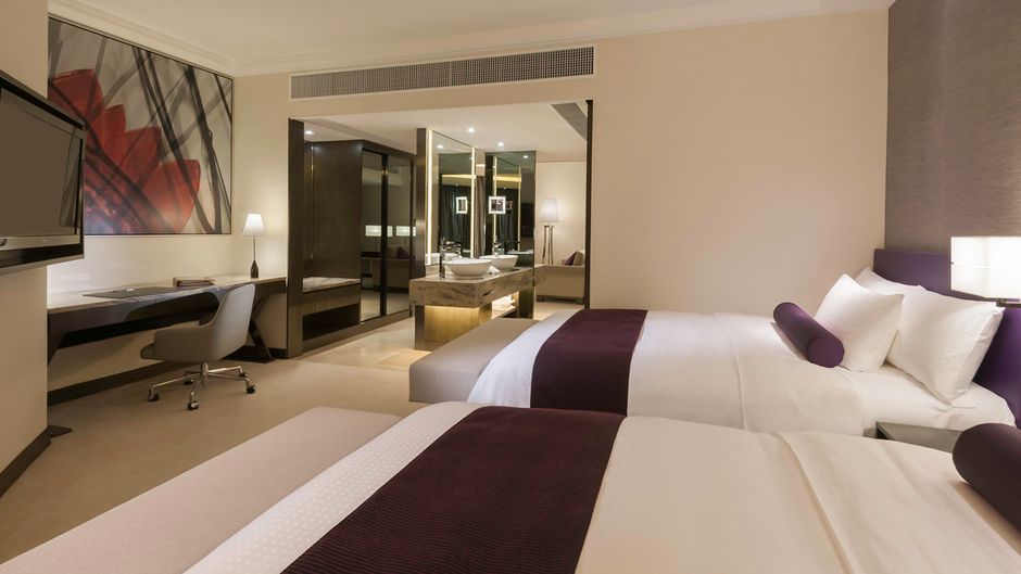 Gateway Hotel Suite