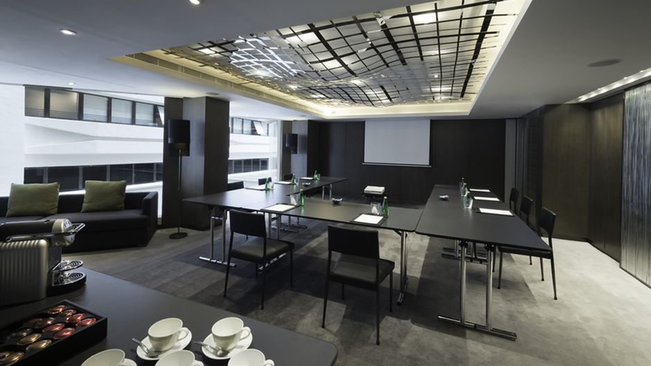 Gateway Hotel Meeting