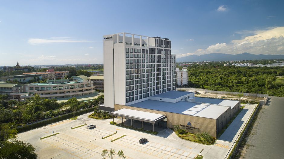 Hotel Nikko Amata City Exterior