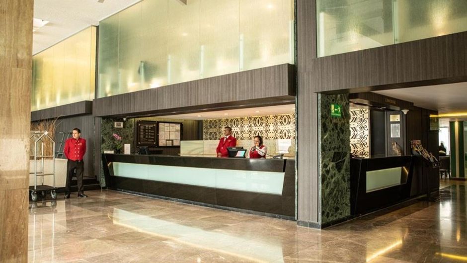 Hotel Marbella Lobby
