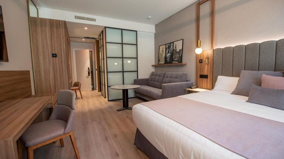 Hotel Giralda Center Room