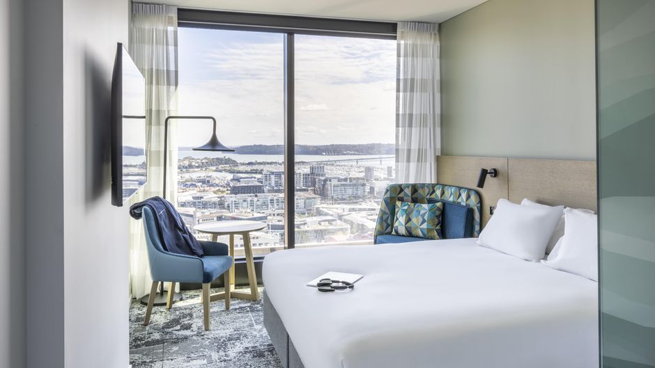 Holiday Inn Express Auckland City Centre Room
