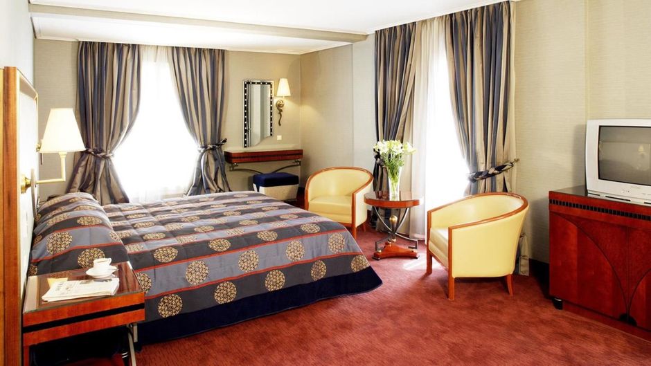 Piraeus Theoxenia Room