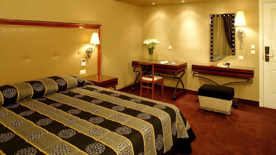 Piraeus Theoxenia Room