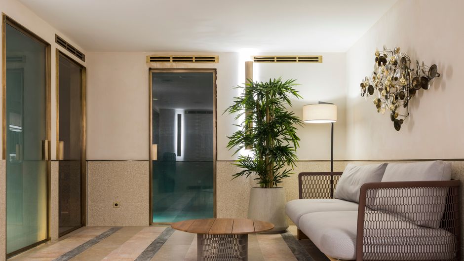 Grand Powers Paris Spa
