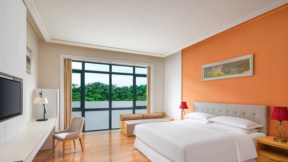 Four Points by Sheraton Heyuan Resort Room