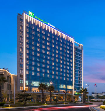 Holiday Inn Express Silver Beach