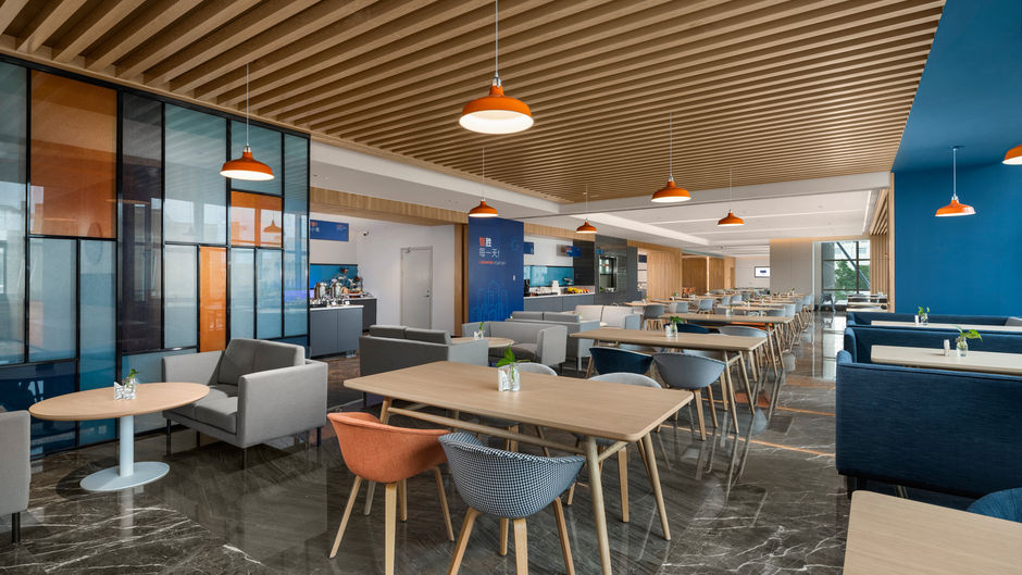 Holiday Inn Express Silver Beach Restaurant