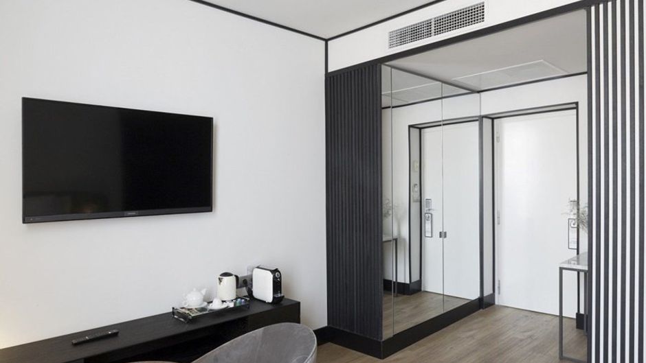 ICON Embassy Room
