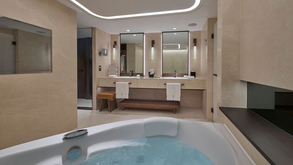 New World Millennium Hong Kong Hotel Room