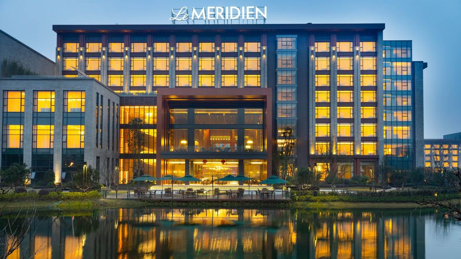 Le Meridien Emei Mountain Resort Exterior