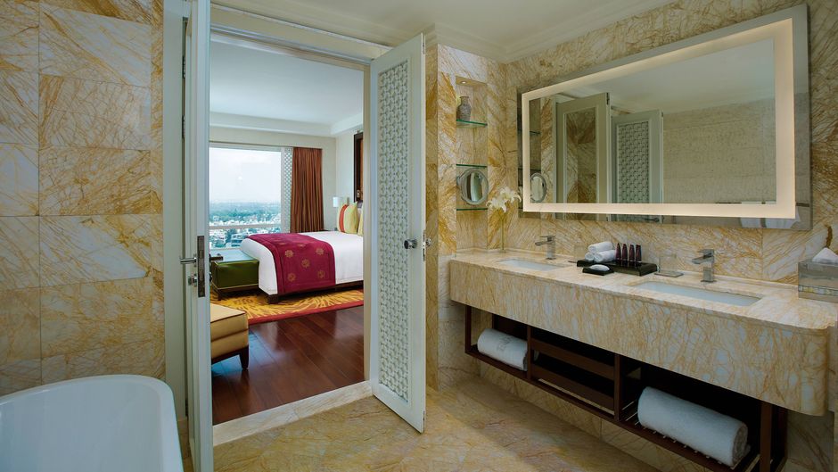 The Ritz-Carlton, Bangalore Room