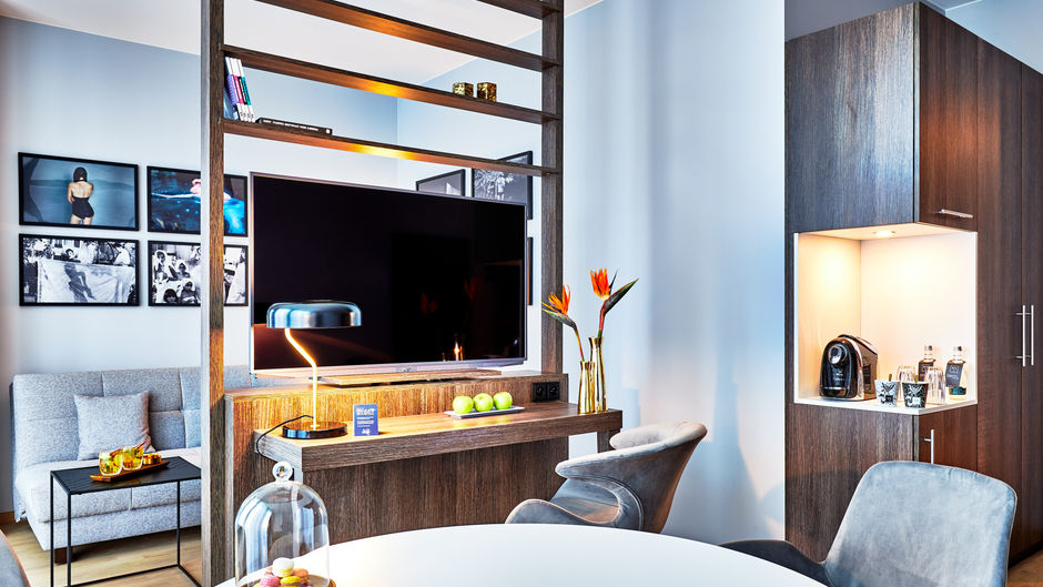 NYX Warsaw Suite