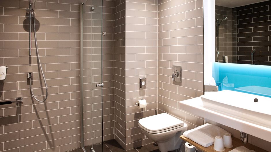 Holiday Inn Express Airport Room