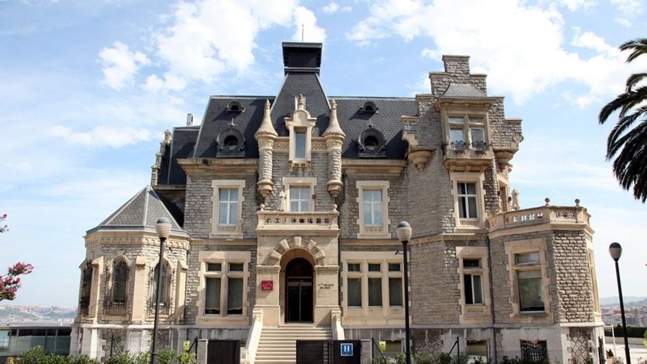 URH Palacio de Oriol Hotel Exterior