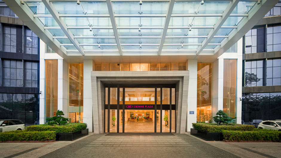 Crowne Plaza Longgang City Ctr Exterior