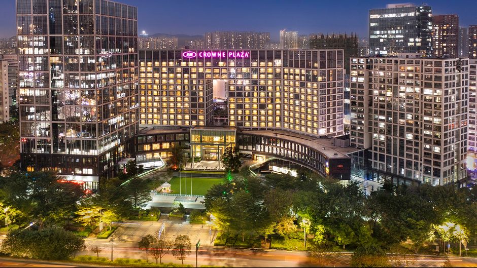 Crowne Plaza Longgang City Ctr Exterior