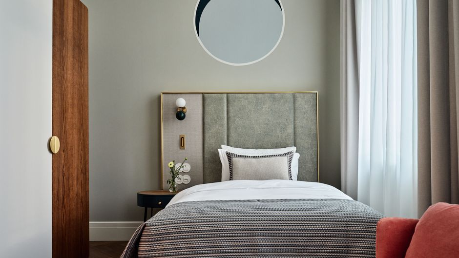 Altus Palace Hotel Room