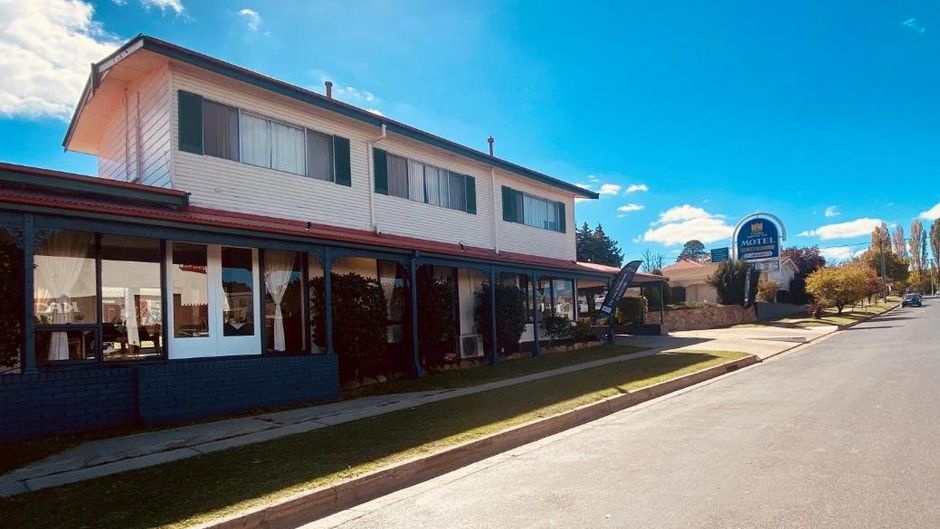 Alpine Hotel Exterior